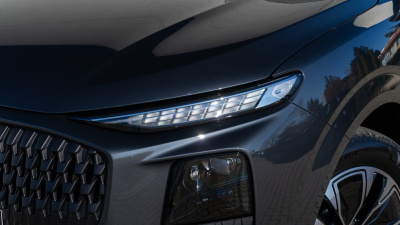 AUDI Q3 1.5 TFSI (pohľad zboku)