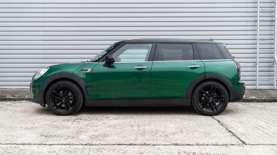 Mini Cooper 2.0 D Clubman (pohľad zozadu)