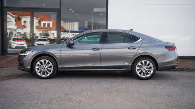 Škoda Superb 2.0 TDI Top Selection (pohľad do interiéru)