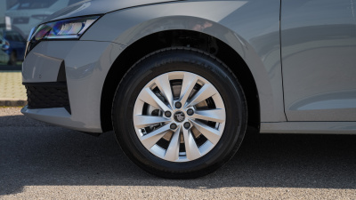 Škoda Octavia Combi 1.5 TSI Extra (pohľad do interiéru)