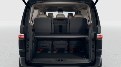 VW Multivan Bulli Long 2.0 TDI (pohľad do interiéru)