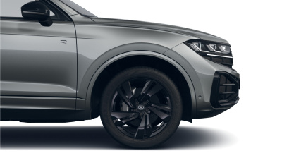 VW Touareg 3.0 TDI R-Line Limited (pohľad do interiéru)