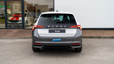 Škoda Scala 1.0 TSI Drive 130 Plus (pohľad do interiéru)