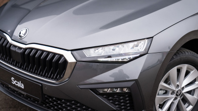 Škoda Scala 1.0 TSI Drive 130 Plus (pohľad spredu)