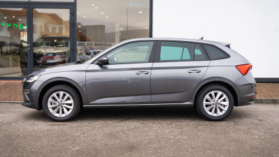Škoda Scala 1.0 TSI Drive 130 Plus (pohľad do interiéru)