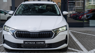 Škoda Octavia Combi 1.5 TSI Extra (pohľad zozadu)