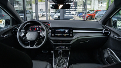 Škoda Fabia 130 1.5 TSI  (pohľad do interiéru)