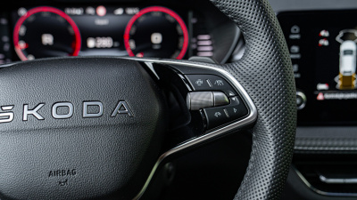 Škoda Fabia 130 1.5 TSI  (pohľad do interiéru)