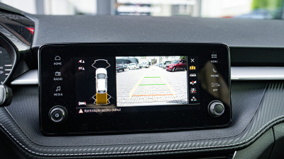 Škoda Fabia 130 1.5 TSI  (pohľad do interiéru)