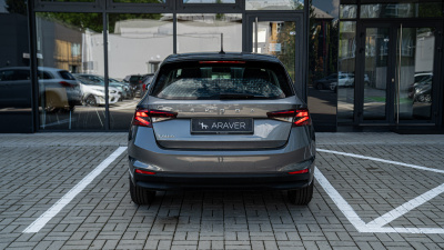 Škoda Fabia 1.0 MPI Essence (pohľad spredu)