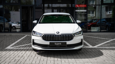 Škoda Superb 1.5 TSI PHEV Top Selection  (pohľad zboku)
