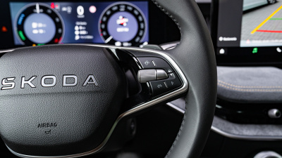 Škoda Superb 1.5 TSI PHEV Top Selection  (pohľad do interiéru)