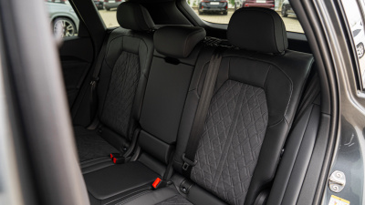 AUDI Q5 2.0 TDI Quattro (pohľad do interiéru)