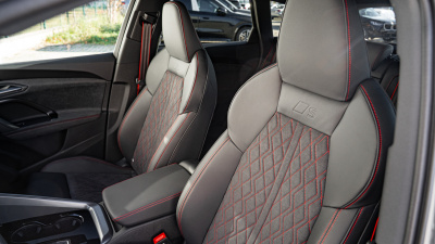 AUDI Q5 2.0 TFSI Quattro (pohľad spredu)