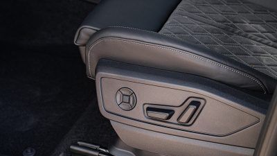 AUDI Q5 Sportback 2.0 TDI Quattro (pohľad spredu)