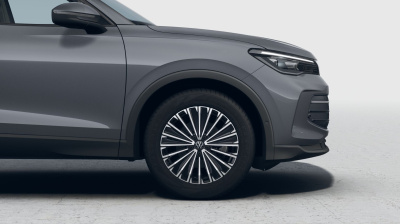 VW Tiguan 1.5 eTSI Limited (pohľad do interiéru)