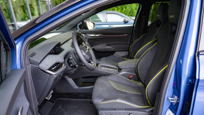 Škoda Elroq 84 RS 4x4 (pohľad do interiéru)