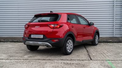 Kia Stonic 1.2 DPi Silver (pohľad do interiéru)