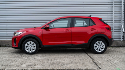 Kia Stonic 1.2 DPi Silver (pohľad zozadu)