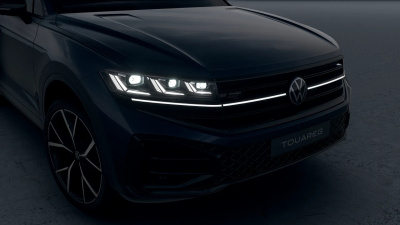 VW Touareg 3.0 TDI R-Line Final Edition (pohľad spredu)