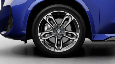 BMW iX1 20 eDrive (pohľad spredu)