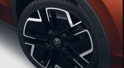 VW T-Roc 1.5 eTSI R-Line (pohľad do interiéru)