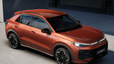 VW T-Roc 1.5 eTSI R-Line (pohľad do interiéru)