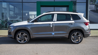 Škoda Karoq 1.5 TSI Sportline (pohľad do interiéru)