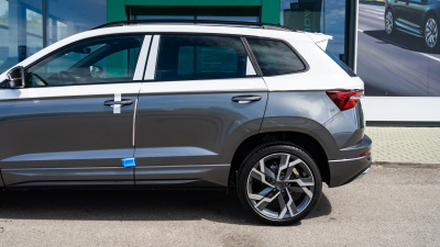 Škoda Karoq 1.5 TSI Sportline (pohľad do interiéru)
