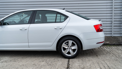Škoda Octavia 1.5 TSI Ambition (pohľad do interiéru)