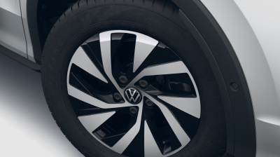 VW T-ROC 1.5 eTSI Life (pohľad do interiéru)