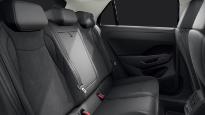 VW T-Roc 1.5 eTSI Style (pohľad do interiéru)