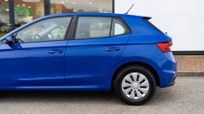 Škoda Fabia 1.0 MPI Essence (pohľad do interiéru)