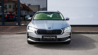 Škoda Octavia Combi 1.5 TSI Selection (pohľad zboku)