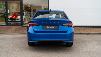 Škoda Octavia 1.5 TSI Extra (pohľad do interiéru)