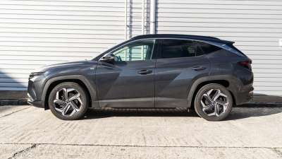 Hyundai Tucson 1,6 CRDi Mild Hybrid 4x4  A/T (pohľad zozadu)