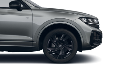 VW Touareg 3.0 TDI R-Line Final Edition (pohľad spredu)