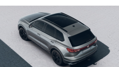 VW Touareg 3.0 TDI R-Line Final Edition (pohľad do interiéru)