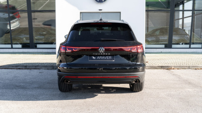 VW Touareg 3.0 TDI Limited (pohľad do interiéru)