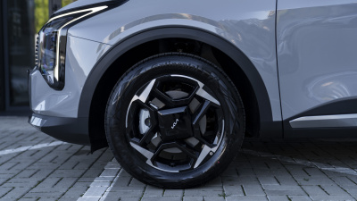 Kia Sportage 1.6 T-GDi 7 DCT Gold (pohľad do interiéru)