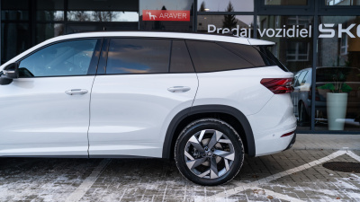 Škoda Kodiaq 1.5 TSI iV Sportline (pohľad do interiéru)