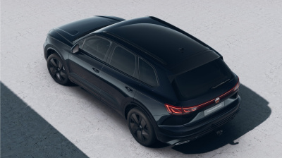 VW Touareg 3.0 TDI R-Line Limited (pohľad do interiéru)