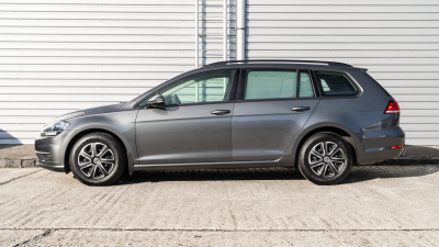 Volkswagen Golf Variant 1.4 Comfortline (pohľad zozadu)