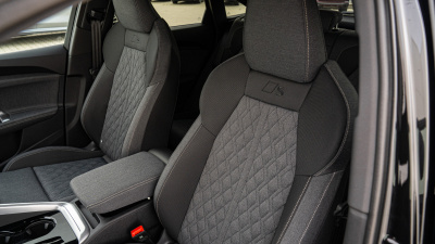 AUDI Q5 Sportback 2.0 TDI Quattro (pohľad spredu)