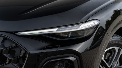 AUDI Q5 Sportback 2.0 TDI Quattro (pohľad zboku)