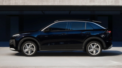 VW NOVÝ T-ROC 1.5 eTSI ACT DSG Life (pohľad zboku)