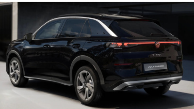 VW NOVÝ T-ROC 1.5 eTSI ACT DSG Life (pohľad zozadu)