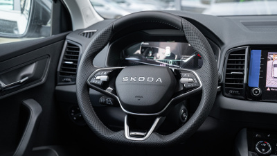 Škoda Karoq 1.5 TSI Extra (pohľad do interiéru)