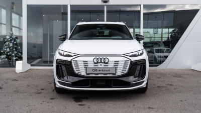 AUDI SQ6 e-tron Quattro (pohľad zboku)