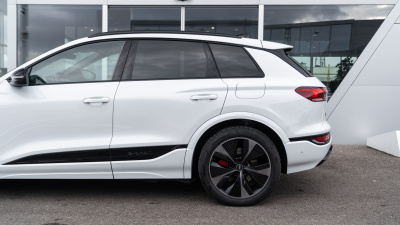 AUDI SQ6 e-tron Quattro (pohľad do interiéru)